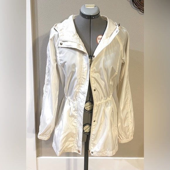 Ci Sono Jacket Size Medium Ivory Windbreaker Drawstring Waist 100% Polyester - Picture 2 of 10